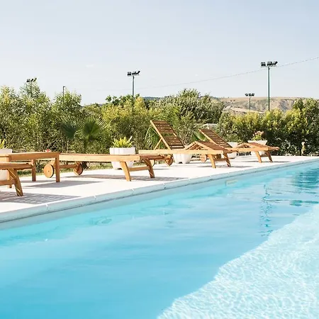 Alloggio per agriturismo Fontana La Pietra