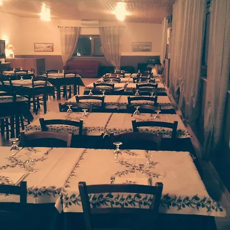 Alloggio per agriturismo Fontana La Pietra