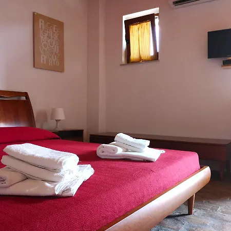 Fontana La Pietra Пистиччи